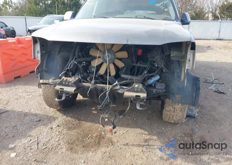 2002 GMC Yukon Xl 1500 Slt из США, поврежденный, VIN 1GKEC16Z52J175399